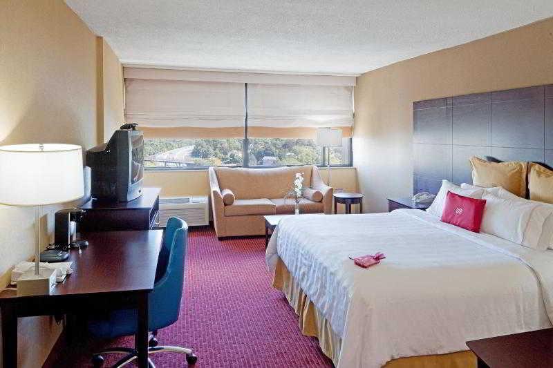 Four Points By Sheraton Boston Newton Extérieur photo