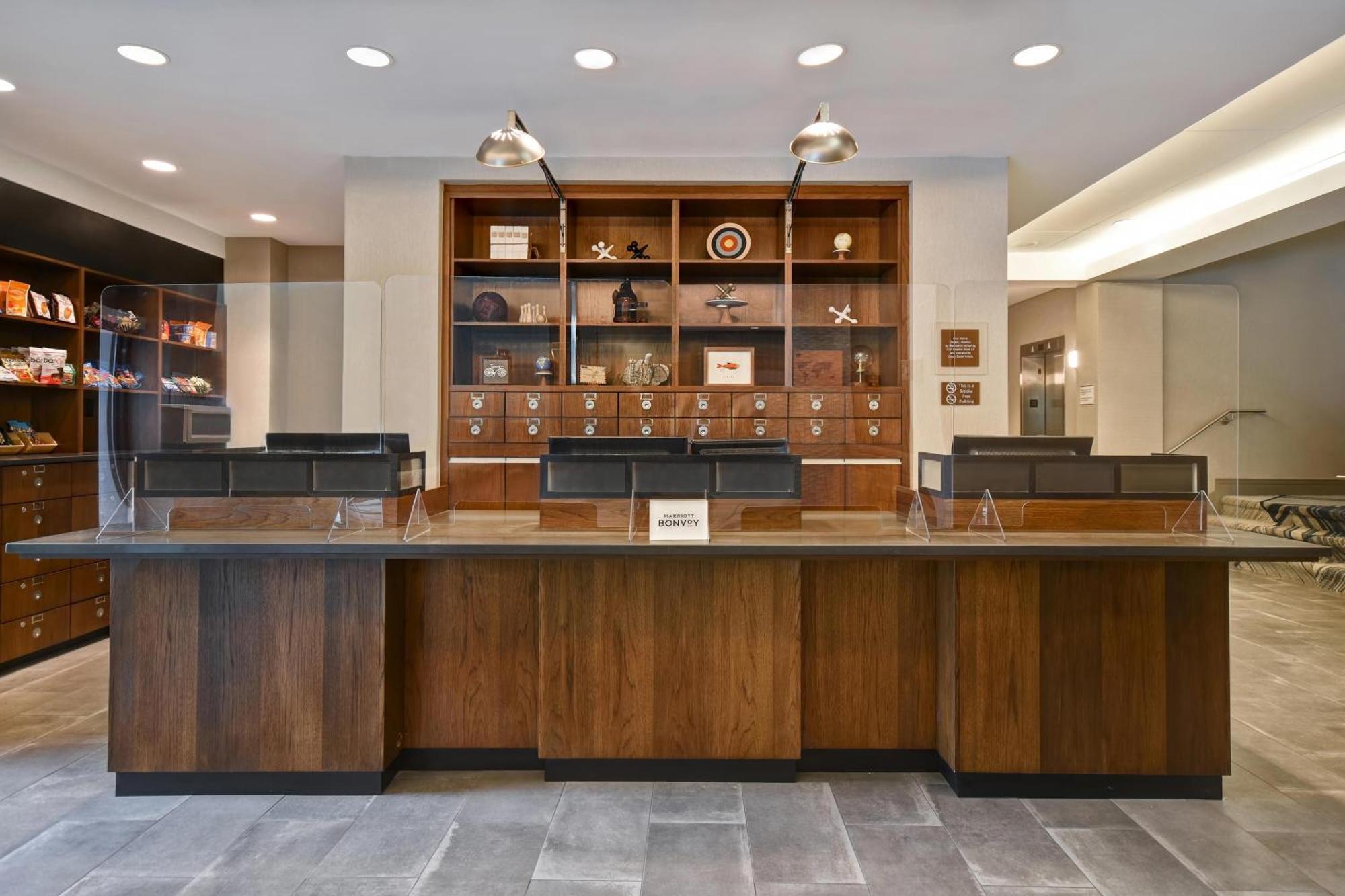 Four Points By Sheraton Boston Newton Extérieur photo