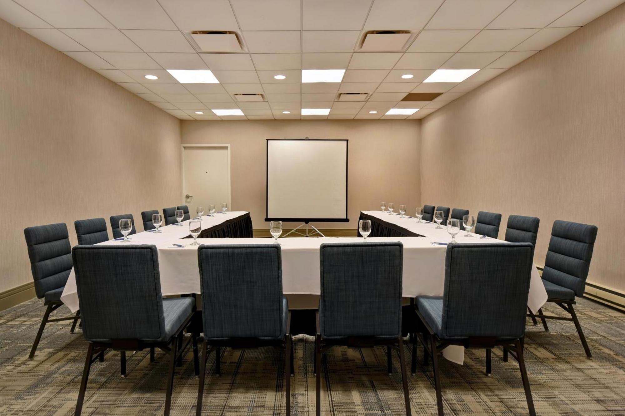 Four Points By Sheraton Boston Newton Extérieur photo