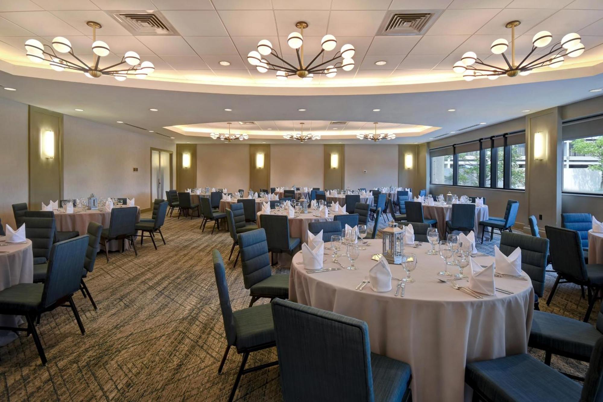 Four Points By Sheraton Boston Newton Extérieur photo