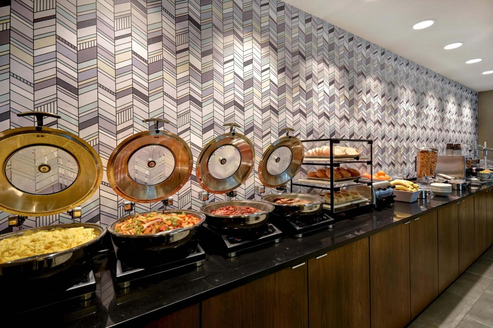 Four Points By Sheraton Boston Newton Extérieur photo