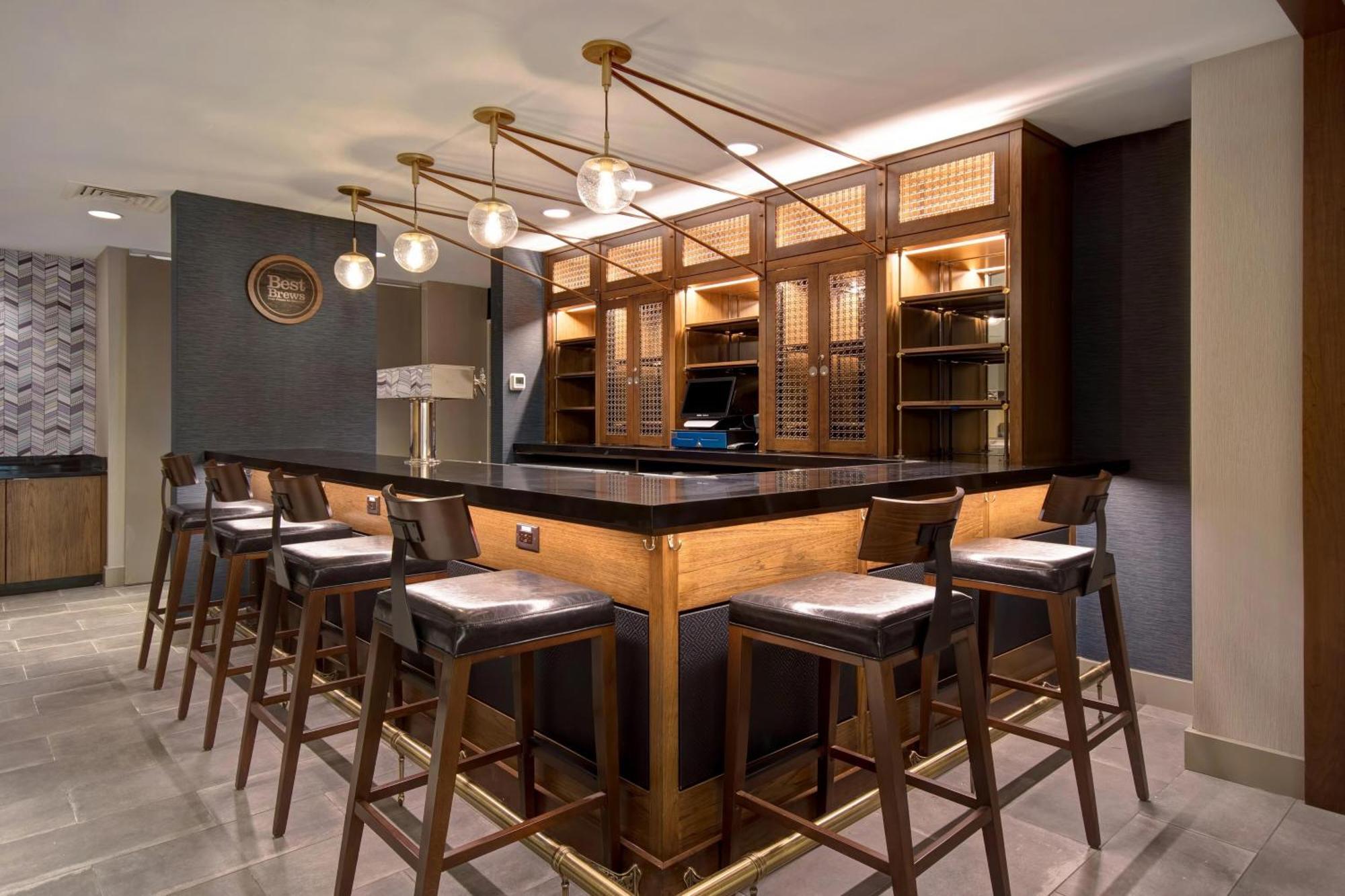 Four Points By Sheraton Boston Newton Extérieur photo