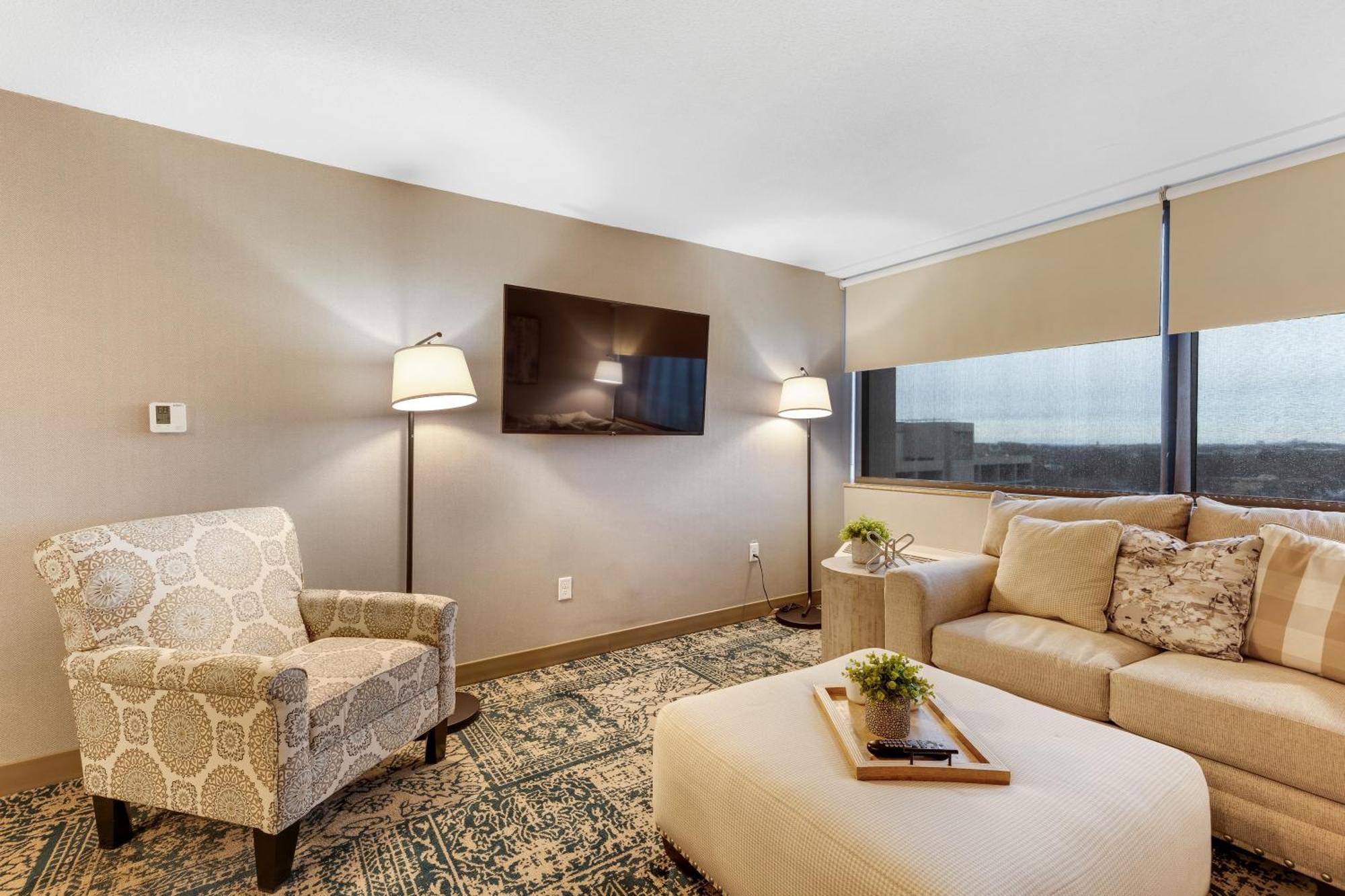 Four Points By Sheraton Boston Newton Extérieur photo